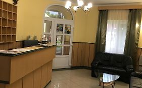Nora Hotel
