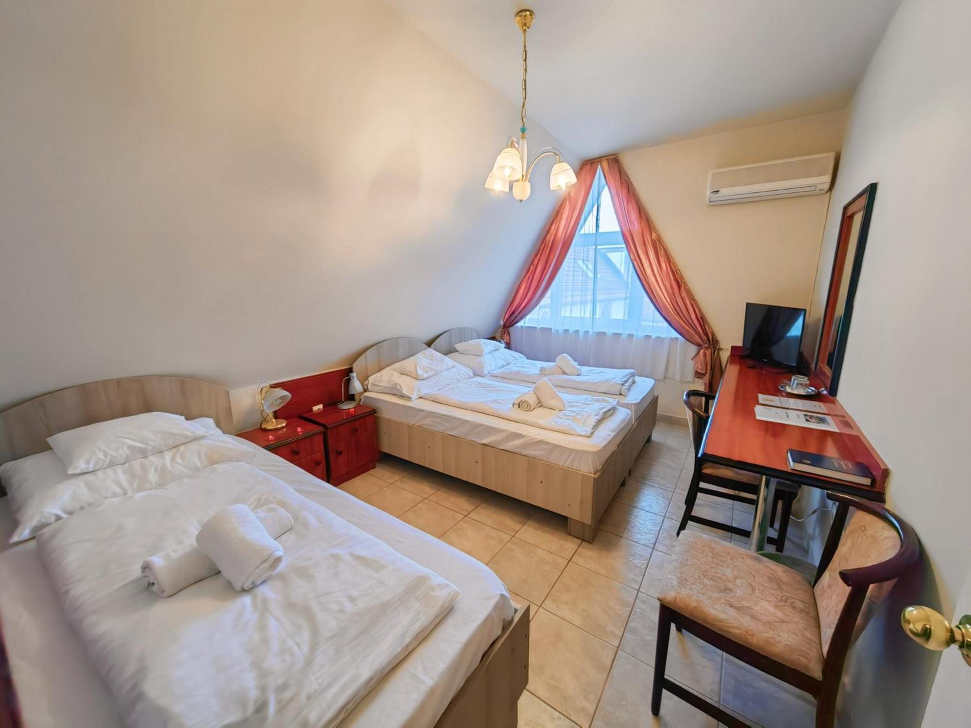 Nora Hotel Hajdúszoboszló Zewnętrze zdjęcie